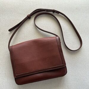 NISOLO “CLARA” CROSSBODY BAG